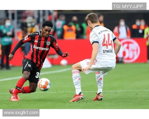 德甲前四更替：勒沃库森客场逆袭，门兴格拉德巴赫滑落